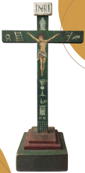 Cruz de madera pintada