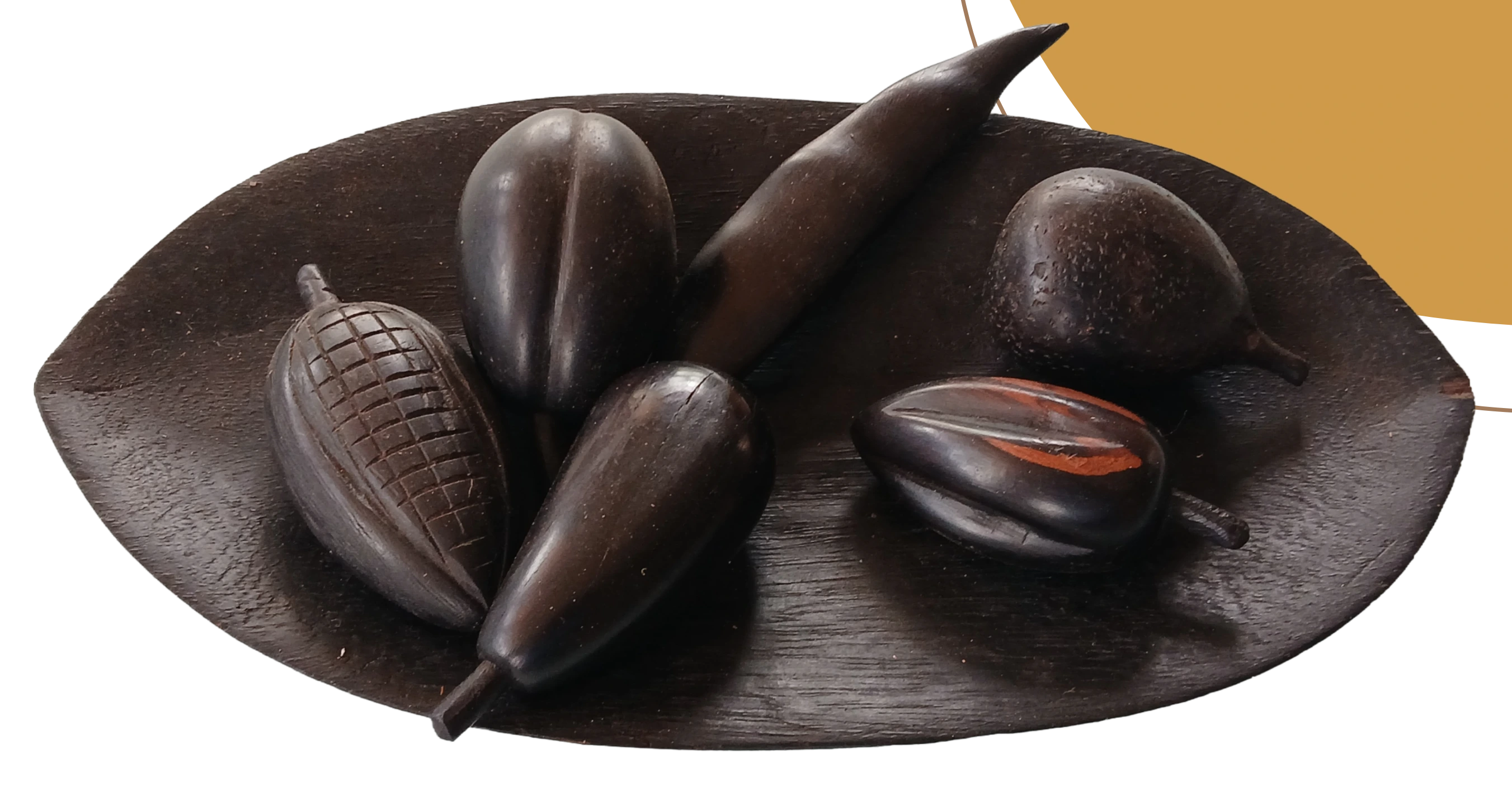 Frutero y frutas de madera de ébano